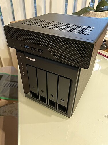 Minisforum MS-01 + QNAP TL–D400S